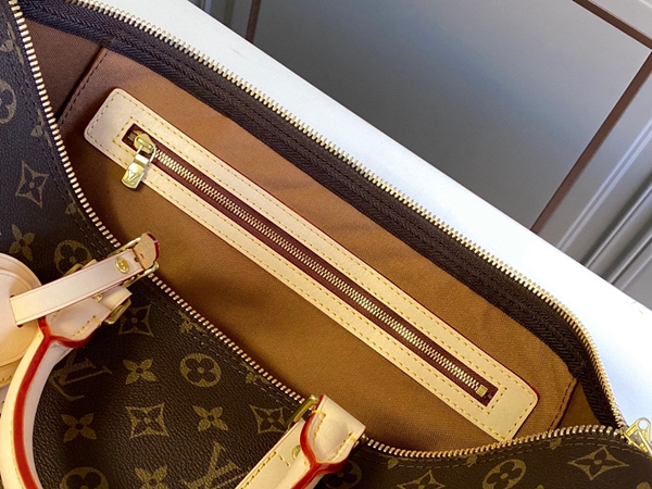 ルイヴィトンバッグ着用イメージ